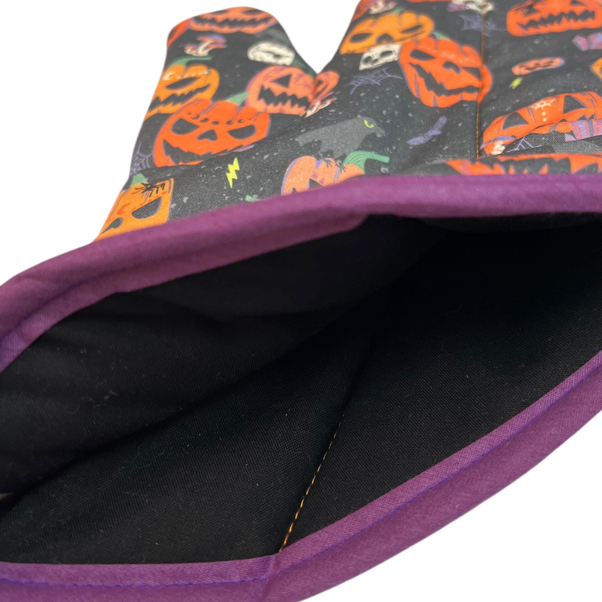 Wicked Pumpkin Oven Mitt