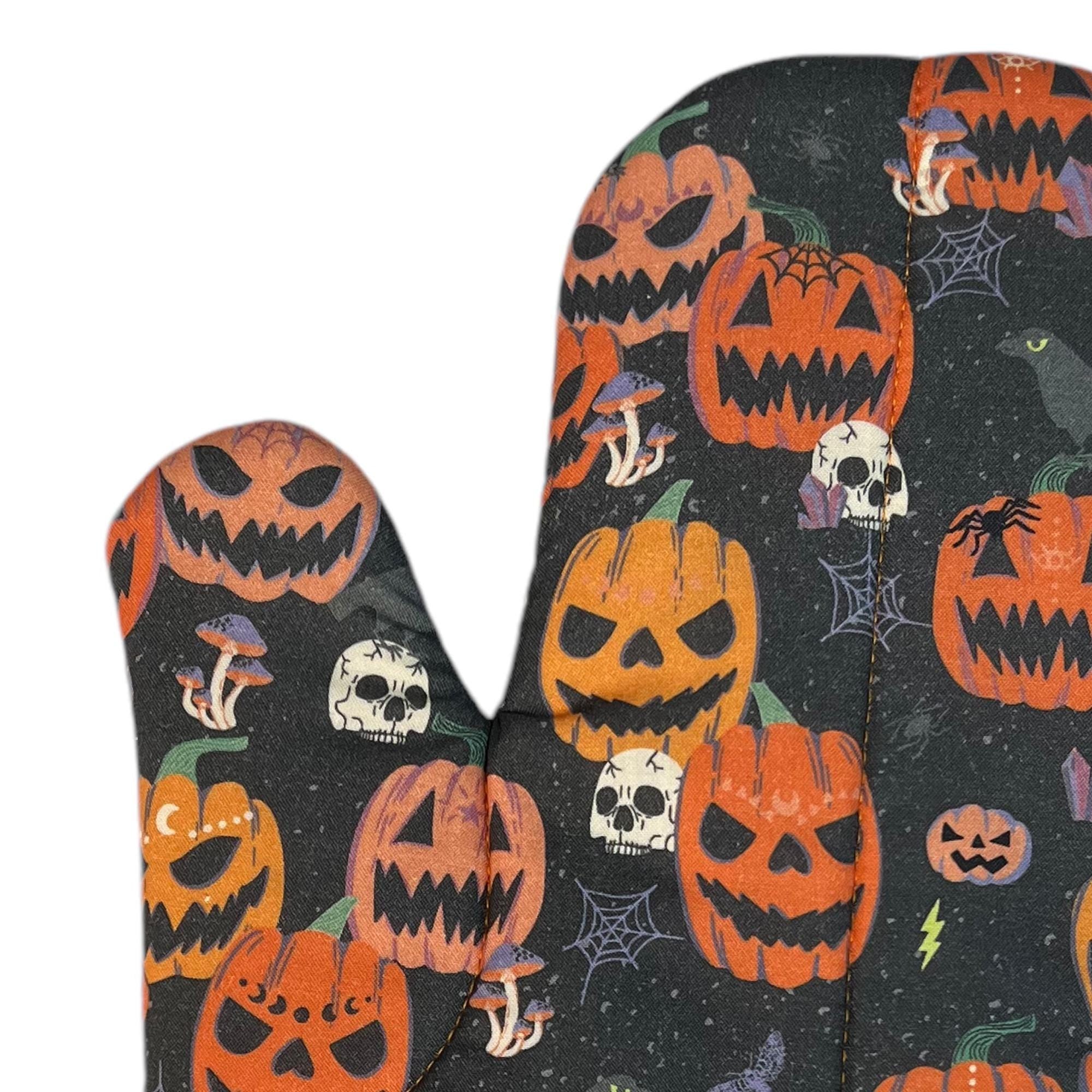 Wicked Pumpkin Oven Mitt