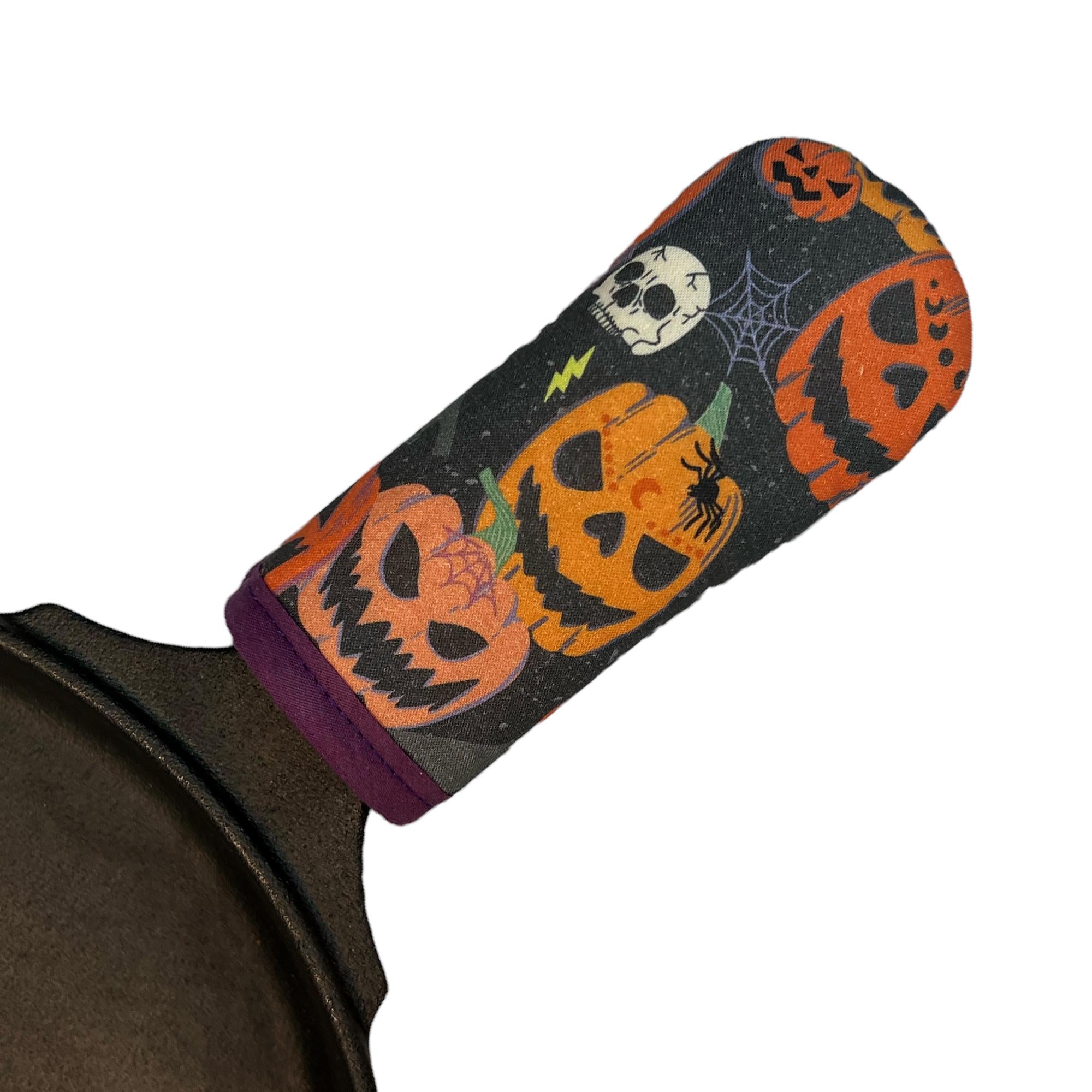 Wicked Pumpkin Cast Iron Skillet Mitt