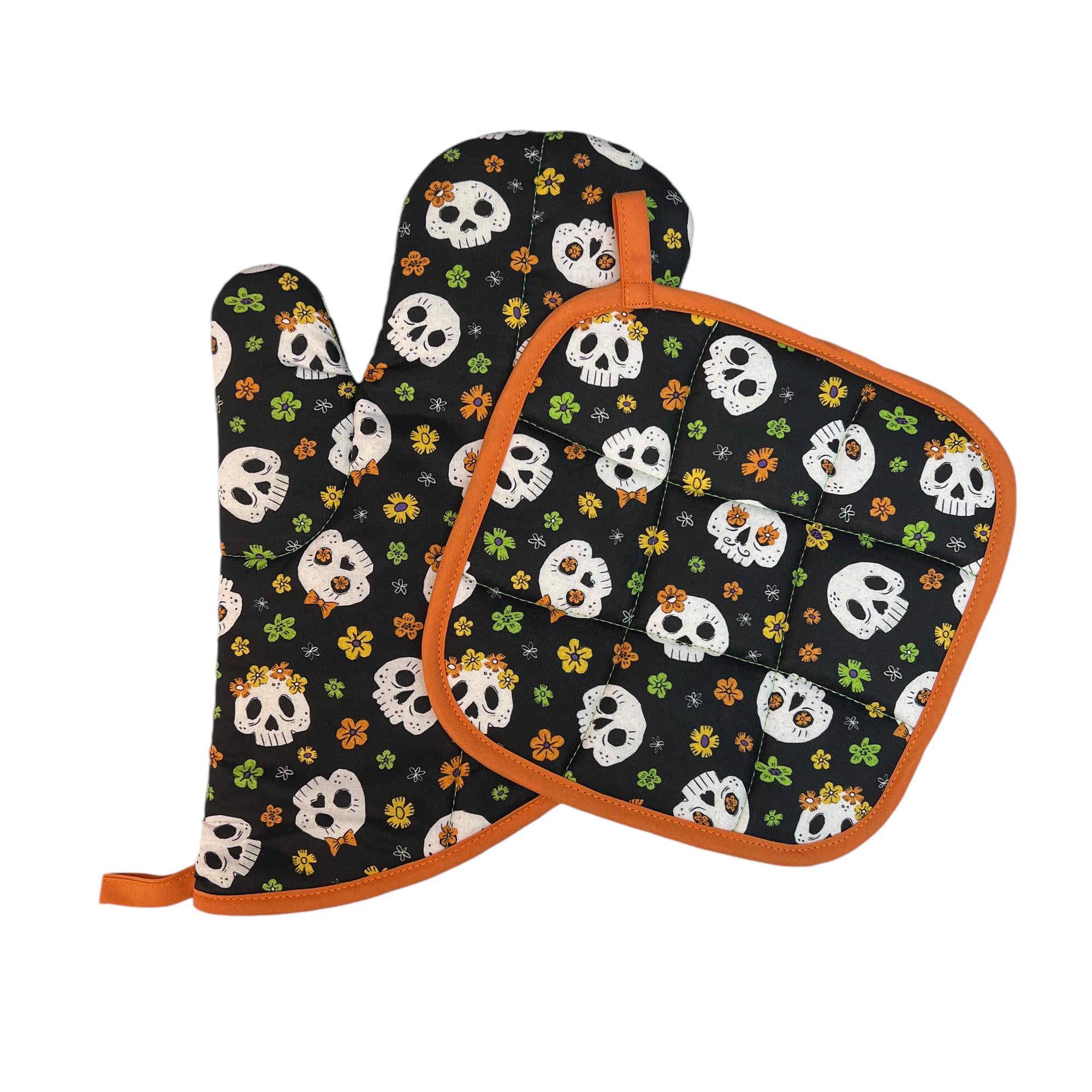 Skulls in Bloom Mitt Set