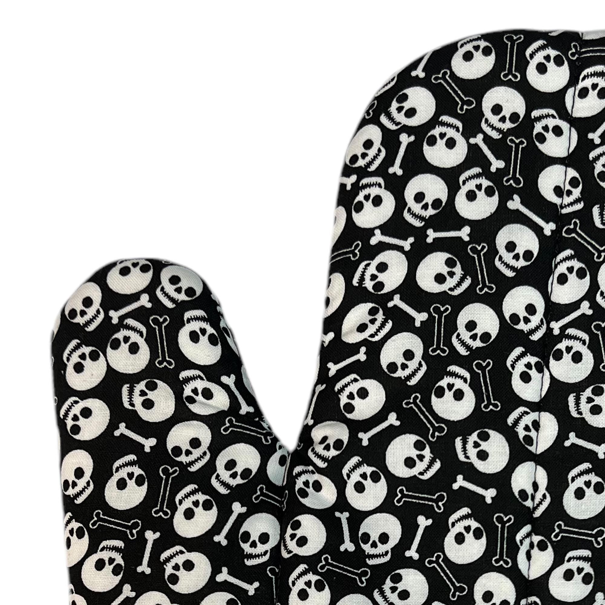 Skullicious Oven Mitt