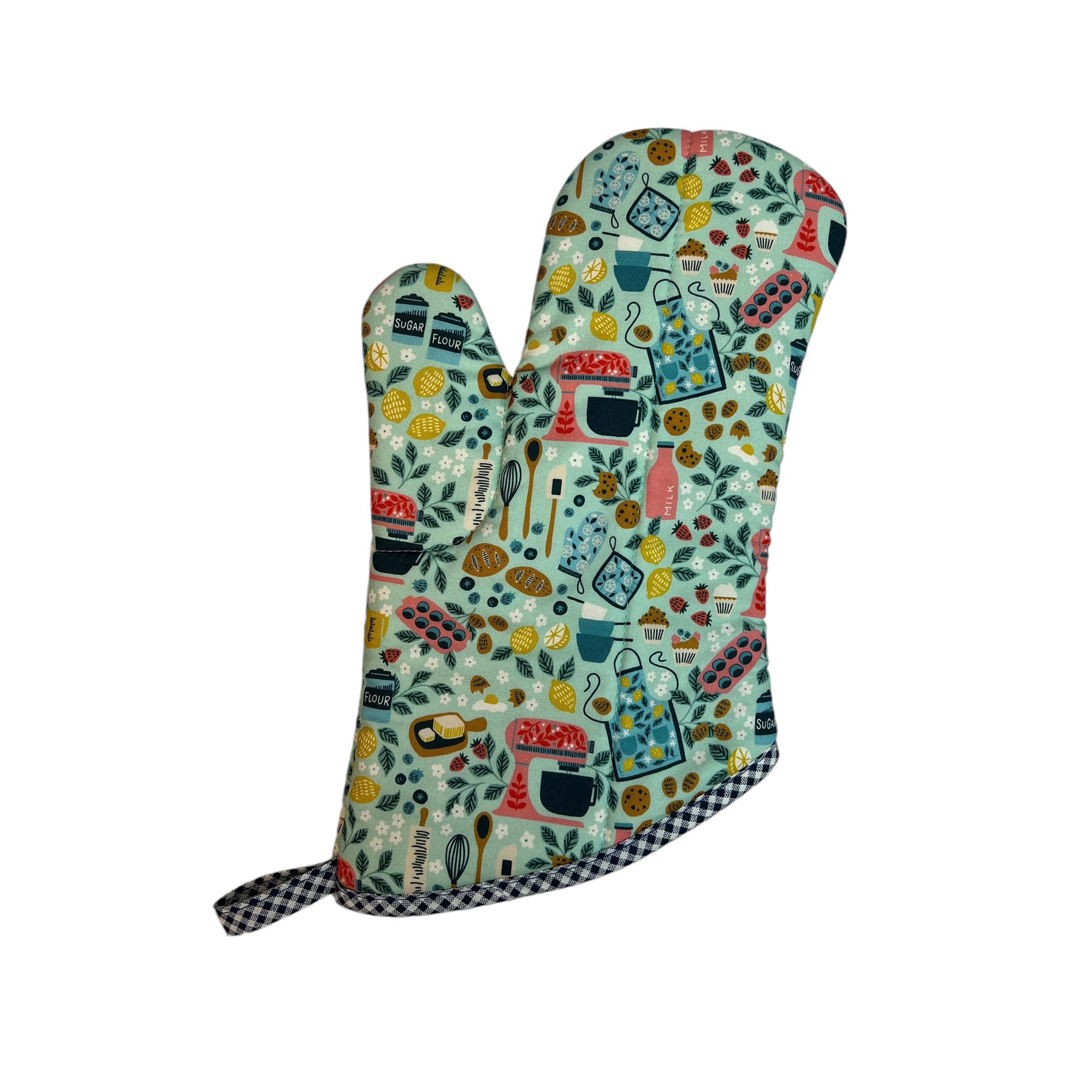 Bake Shop Oven Mitt