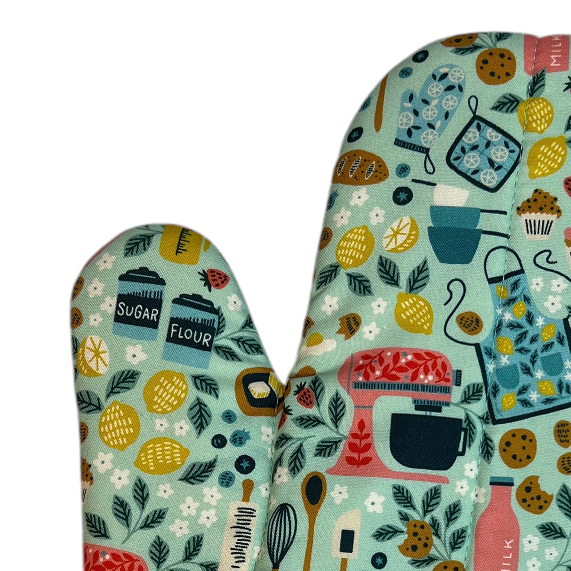 Bake Shop Oven Mitt