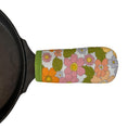 Load image into Gallery viewer, Vintage Wildflowers Cast Iron Handle Mitt
