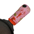 Load image into Gallery viewer, Shell Fish Cast Iron Handle Mitt
