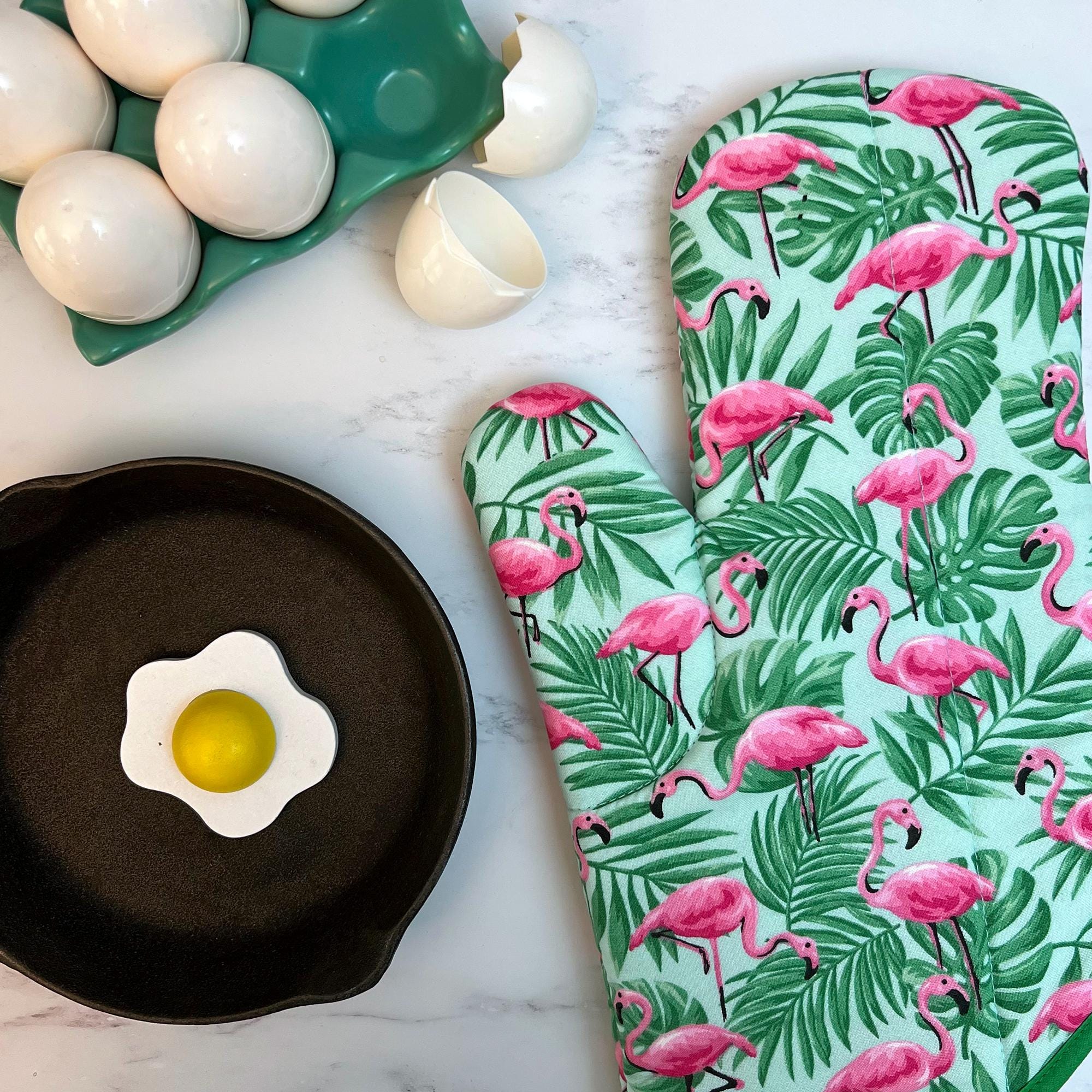 Flamingo Paradise Oven Mitt